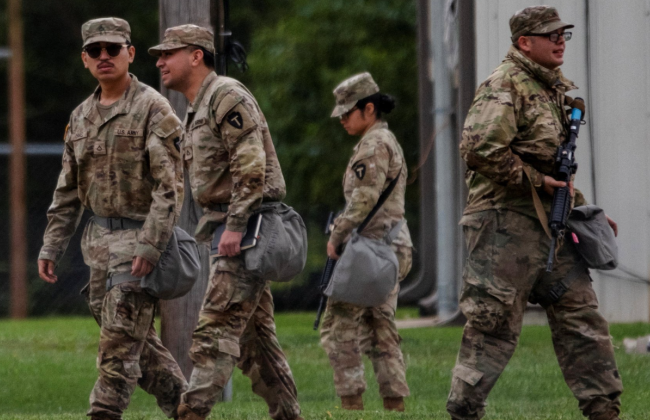 Президент США Дональд Трамп ввел войска в Чикаго — что известно