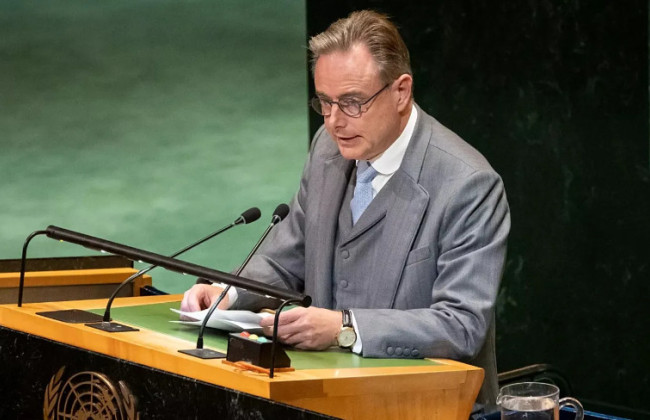 В Бельгии задержали трех человек, которые планировали убить премьер-министра Барта Де Вевера