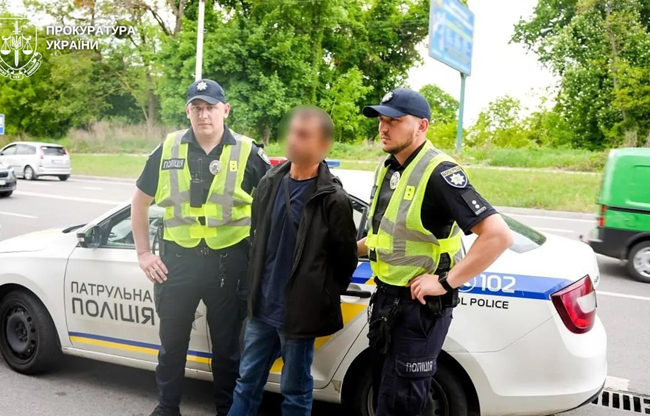 В Ровенской области наказали мужчину за разбойное нападение на работницу почты