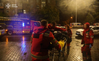 Лівий берег Києва залишився без світла через російську атаку вночі, подекуди – немає води