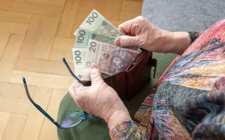 Українці в Польщі: хто має право на пенсію та як її оформити