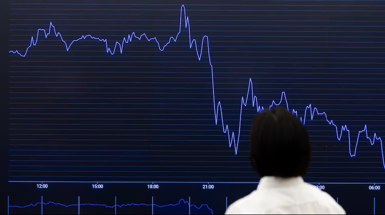 Рекордные ликвидации на крипторынке: из-за заявления Трампа сгорело более $6 млрд, биткоин обвалился ниже $113 тысяч