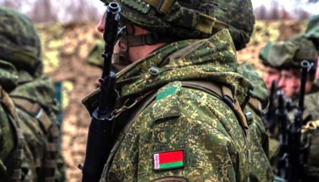 Лукашенко наказав перевірити бойову готовність військ Білорусі