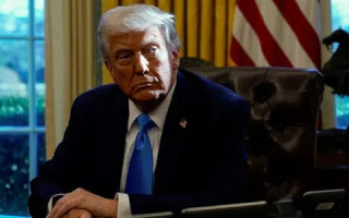 Администрация Трампа начала массовые увольнения госслужащих во время шатдауна