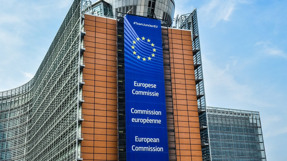 ЄС закликає бізнес переходити на «європейський» штучний інтелект