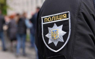У Білій Церкві 18-річний юнак побив пенсіонерів просто на вулиці — його судитимуть