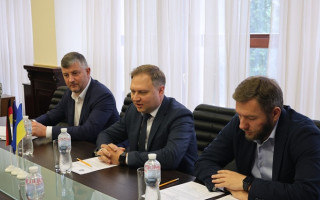 Общественные объединения будут оценивать культуру общения судей в процессе – опубликовано положение о регулярном оценивании судей