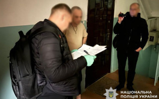 В Україні викрили міжрегіональну групу шахраїв, які заволоділи коштами інтернет-магазину