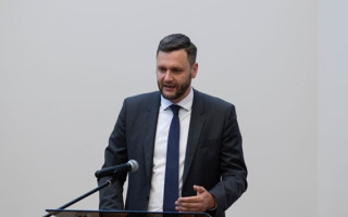 НАЗК зможе видаляти зі свого сайту підсумки перевірки декларації чиновника, в якій виявили порушення, за заявою чиновника — новий позасудовий механізм перегляду