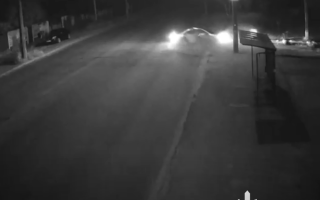 У Житомирі поліцейський напідпитку в’їхав в електроопору – загинула 16-річна дівчина