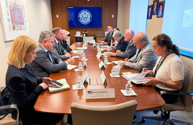 Українська делегація провела переговори з представниками США напередодні зустрічі президентів