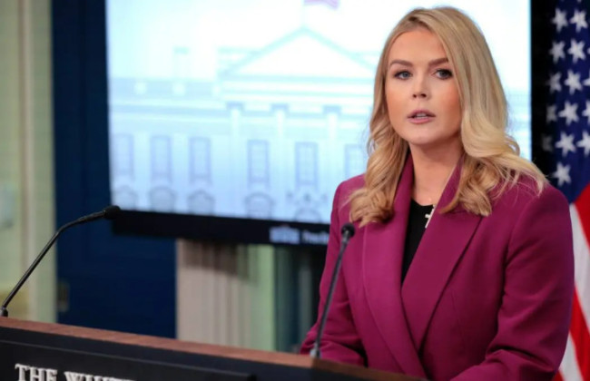 Трамп обсудит с Зеленским потенциальную встречу с Путиным, — Кэролайн Ливитт