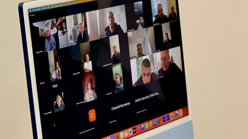 У Рівному тимчасово заборонили створення нових муралів і демонтаж монументальних об’єктів