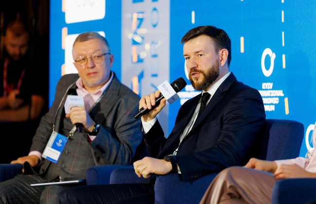 Мінсоцполітики планує перейти від спеціальних пенсій до моделі професійних