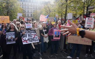 В США вспыхнули масштабные протесты против политики Трампа, видео