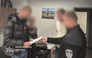 Побиття військовозобов’язаного біля Голосіївського ТЦК у Києві — повідомлено про підозру двом поліцейським