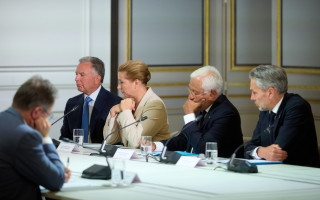 Если я внесу в Конституцию области РФ, то они будут выходить с этих территорий – Зеленский прокомментировал слова Уиткоффа