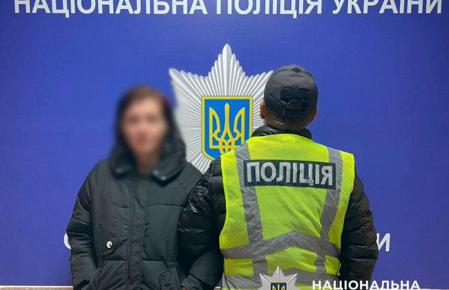У Києві жінка кинула собаку подруги з п’ятого поверху — тварина загинула