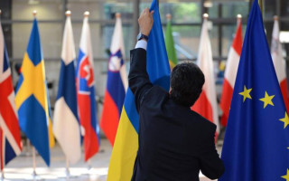 ЕС готовится принять решение о доходах от замороженных активов РФ для репарационного кредита Украине