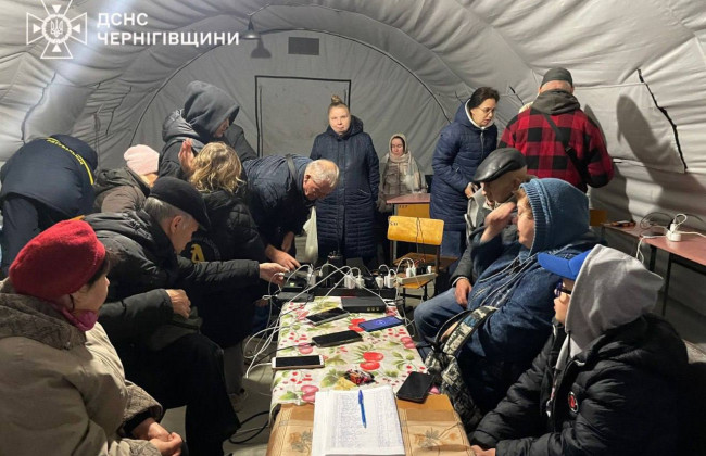 Чернигов без света и воды — критическая инфраструктура переведена на генераторы, работают «Пункты несокрушимости», фото