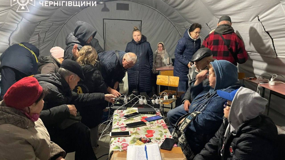 Чернігів без світла та води — критична інфраструктура переведена на генератори, працюють «Пункти незламності», фото