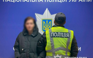 В Киеве женщина бросила собаку подруги с пятого этажа — животное погибло