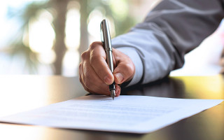 В Гоструда объяснили, как сообщить работнику о приказе на увольнение, если он отсутствует в день увольнения