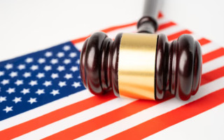 В США женщина выиграла суд, используя ChatGPT в качестве адвоката