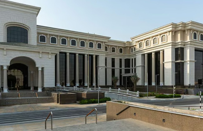 В ОАЭ создали «Суд будущего» — цифровую систему правосудия с ИИ без адвокатов, бумаг и очередей