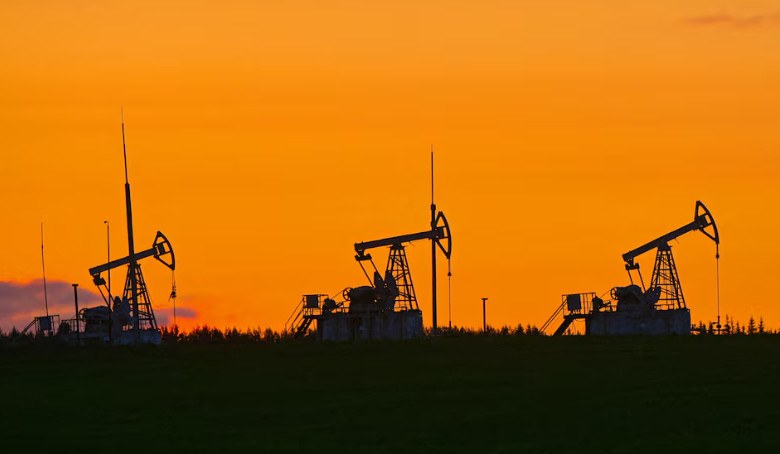 Госкомпании Китая приостановили закупки российской нефти из-за санкций США — Reuters