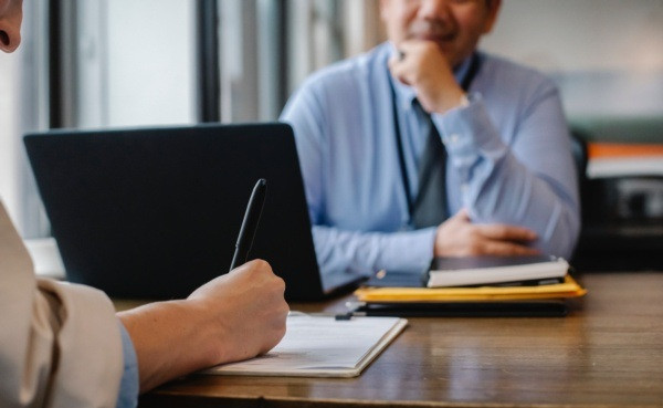 В Гоструда объяснили, имеет ли право работодатель расширить круг обязанностей работника сверх пределов должностной инструкции