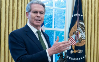 Бессент пояснив, чому Трамп ввів перші санкції проти Росії з моменту повернення в Білий дім