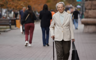 Пенсия в связи с потерей кормильца: кто имеет право и какой размер выплаты