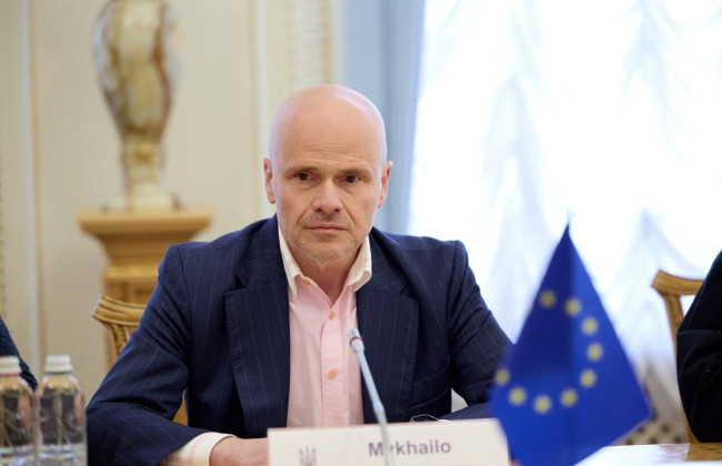 В 2026 году Украина увеличит финансирование медицины — больше средств направят на лечение редких заболеваний