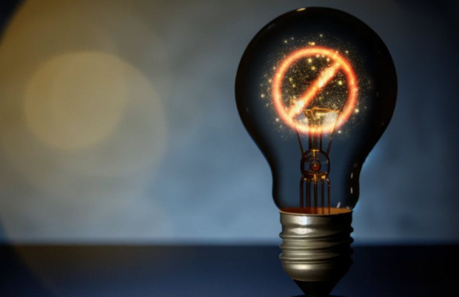 Отключения света 25 октября — как будут действовать графики в субботу