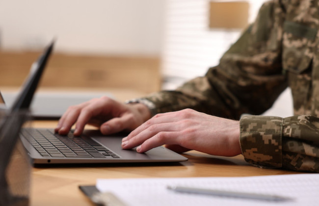 Уряд затвердив концепцію програми, що допоможе ветеранам знайти роботу