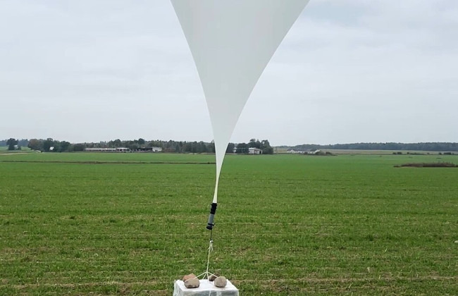 Литва закрила аеропорти та кордон із Білоруссю через вторгнення метеозондів