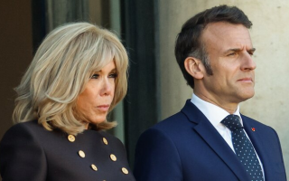 Брижит Макрон записали под мужским именем на налоговом сайте Франции— она подала жалобу