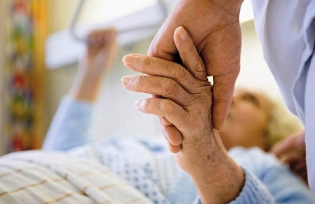 Меддогляд і житло для маломобільних та людей старшого віку – в Україні запускають нові програми для ВПО