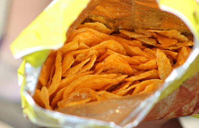 У США школяра ледь не заарештували через ШІ, який сплутав пакет чипсів зі зброєю