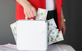 Ответственность за взятку не зависит от того, выполнило ли должностное лицо обещанные действия – Верховный Суд