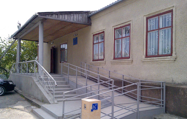 На Одещині військовий поранив двох чоловіків ножем — як його покарали