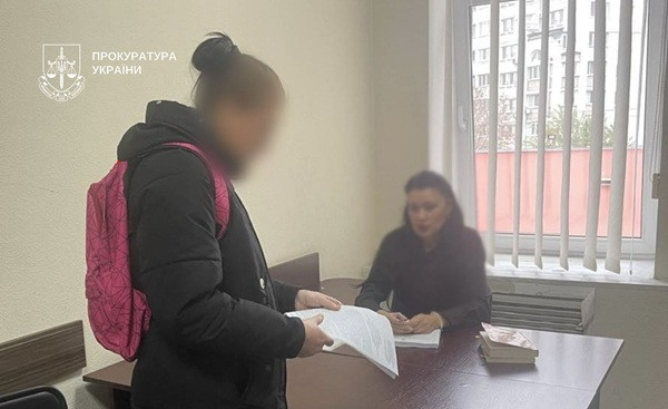 В Киеве женщина выбросила собаку с пятого этажа во время ссоры