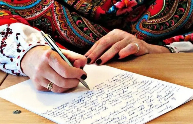 Всеукраинский радиодиктант национального единства — когда писать и где слушать