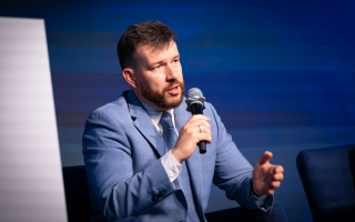 Из-за большого количества соцвыплат правительство перейдет к «социальному договору» в вопросе льгот и выплат