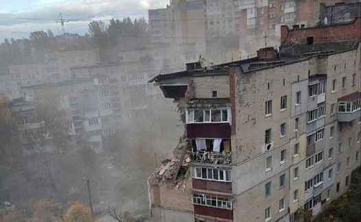 В Хмельницком взорвался газ в многоэтажке: разрушены несколько этажей, фото и видео