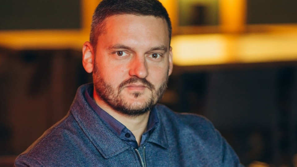 ЦВК зареєструвала народного депутата Дмитра Слинька замість Анни Колісник