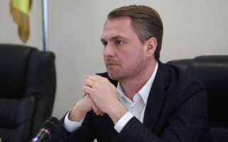 Генпрокурор Руслан Кравченко сделал заявление о вручении подозрения Геннадию Труханову