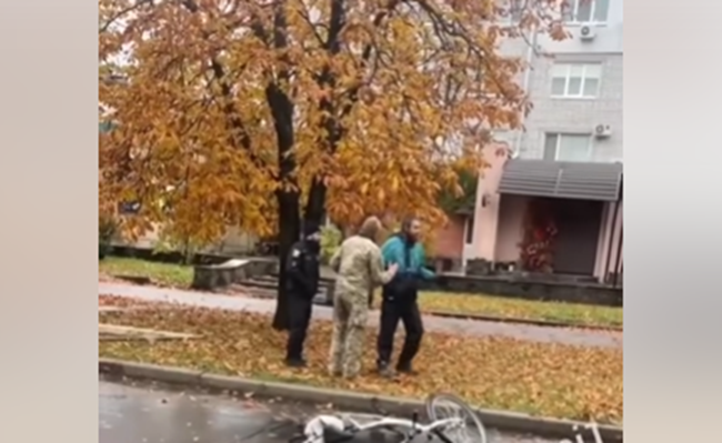 На велосипедистов распространяется действие законов — Полтавский ТЦК объяснил ситуацию со «спасенным» велосипедистом в селе Горишние Плавни