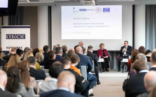 Глава ВС Станислав Кравченко заявил, что критика судов должна быть профессиональной, а не превращаться в травлю